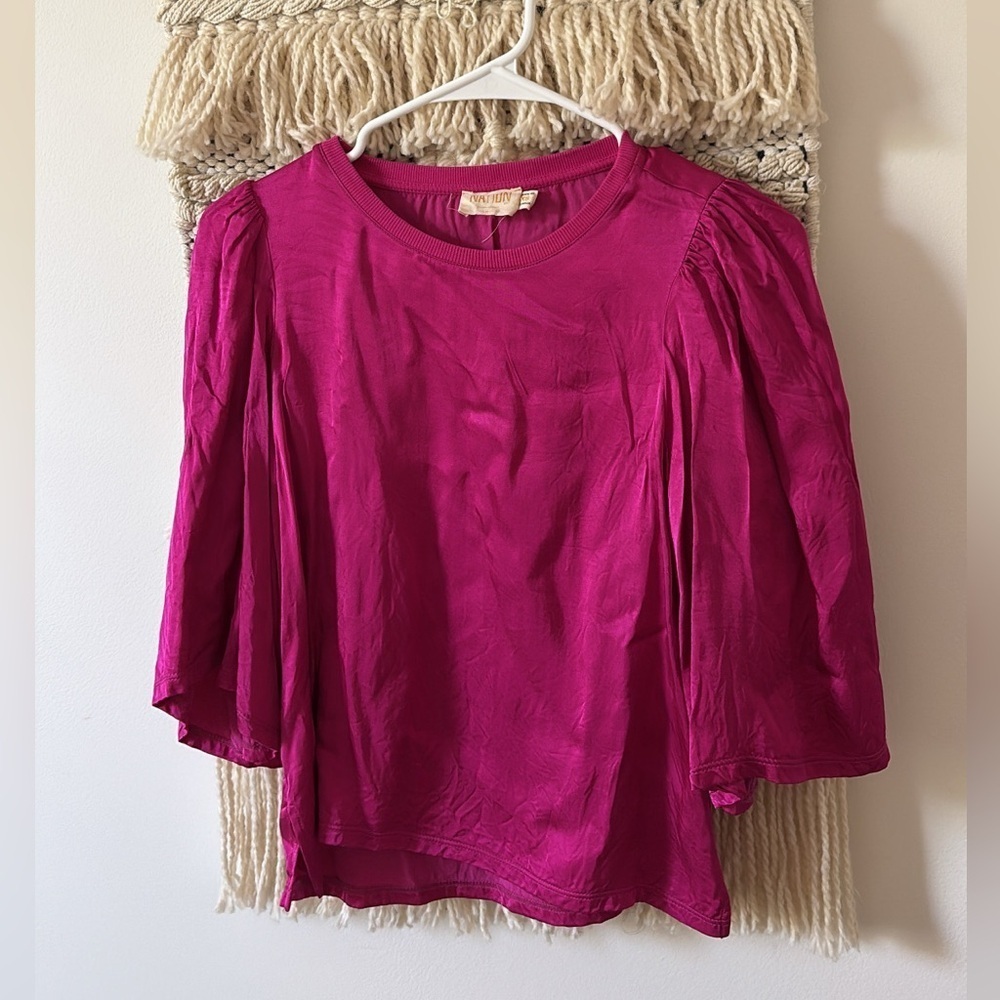Nation LTD Donna Blouse Top Silky Bell Sleeves in Magenta Pink Size XS - Picture 2 of 5